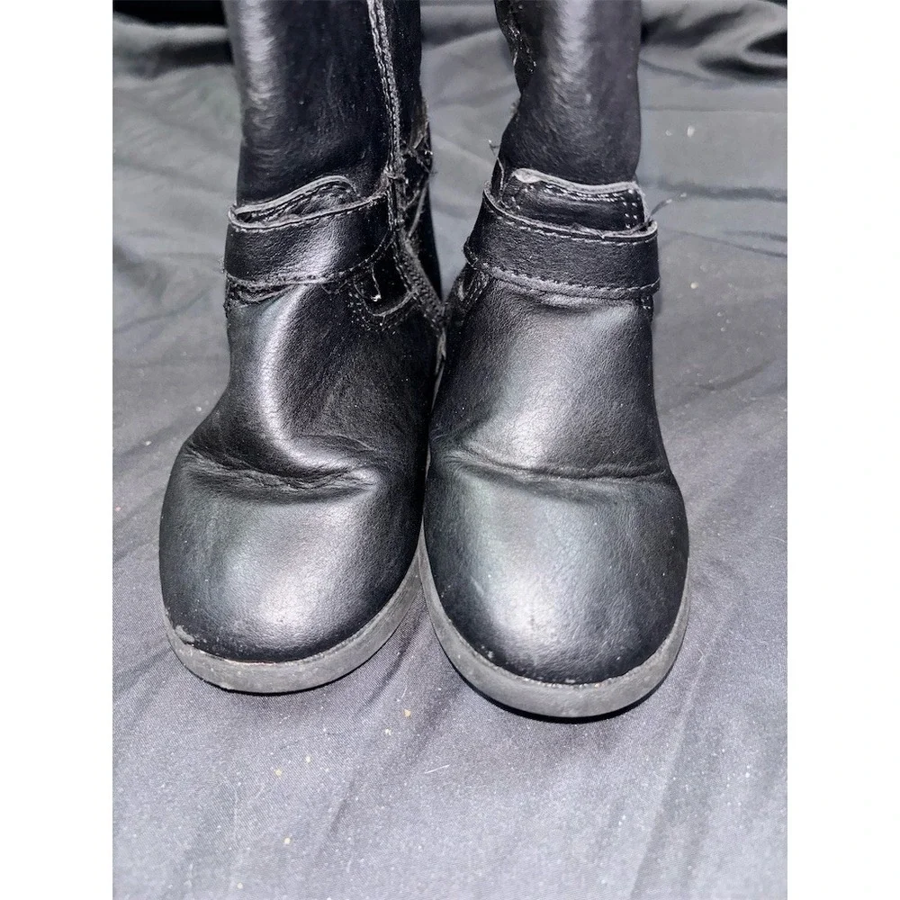 OshKosh B'gosh Girls Mid-Calf‎ Boots Black Side Zip Buckle Strap Size 8 easy on